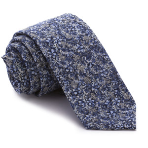 Corbata Liberty Flores Celestes y Blancas