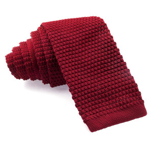 Corbata Punto Burdeos
